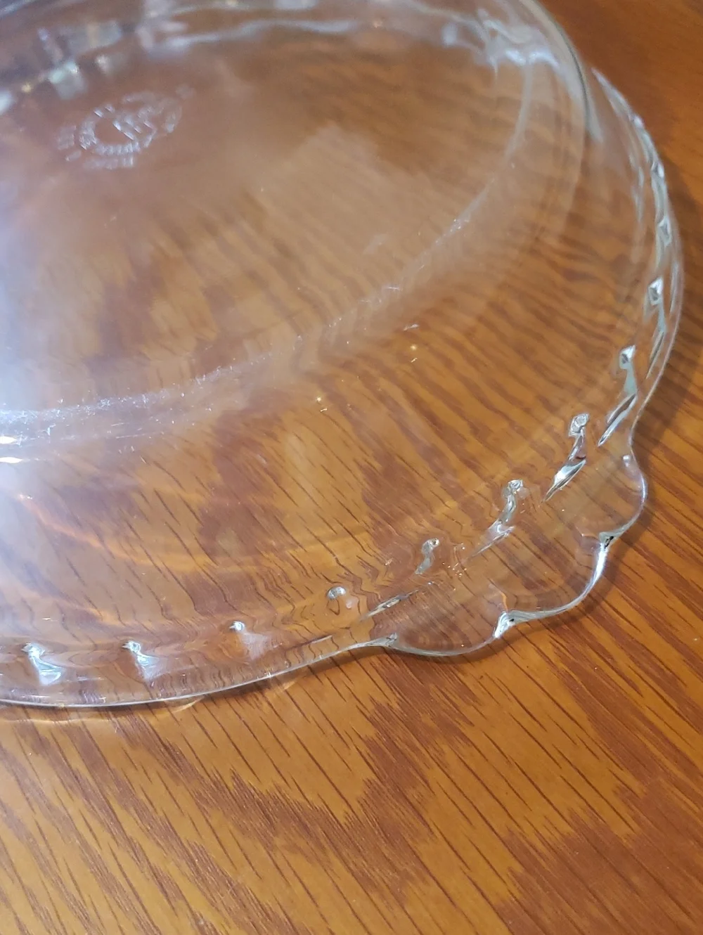 Vtg PYREX Scalloped Edge  Baking Dish With Transparent Glass - Size: 9